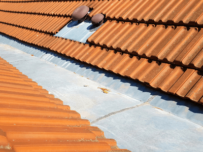 About Leaking Skylight Repair Pros Hesston, KS